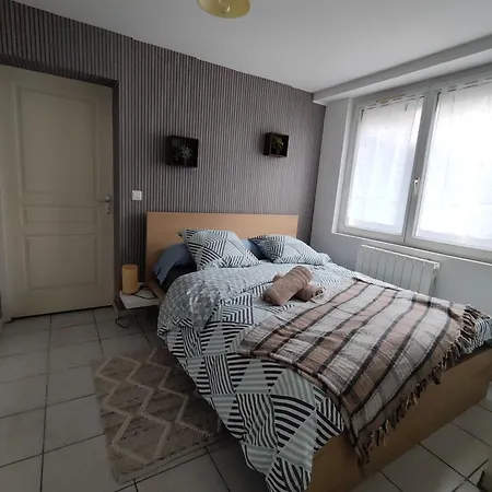 L'escapade Montbrisonnaise شقة مونتبريسون